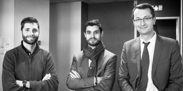 De gauche à droite: Nicolas Floury (conseiller et référent numérique au Pôle Emploi Lille Port Fluvial), Romain Poloni (responsable communication et marketing au Pôle Régional Numérique) et Yann Mazuet (reskilling manager chez Global Knowledge)